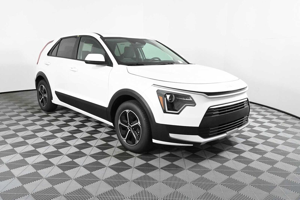 New 2026 Kia Niro LX SUV