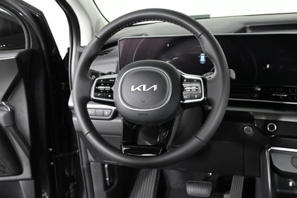 New 2026 Kia Carnival SX Van Passenger Van