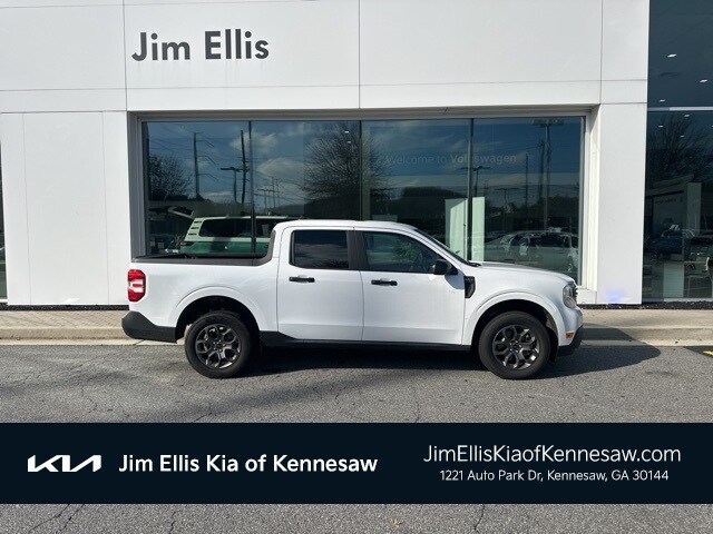 2024 Ford Maverick XLT's photo