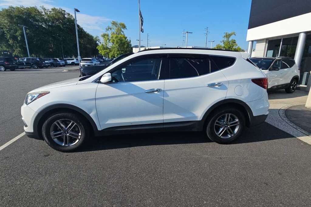 Used 2017 Hyundai Santa Fe Sport 2.4L SUV