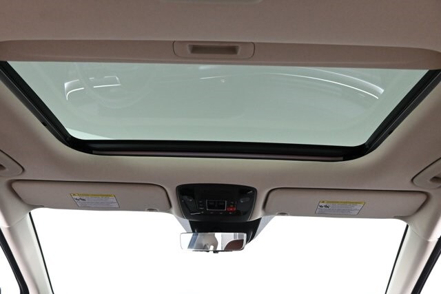 2026 Kia Carnival SX Prestige photo 3