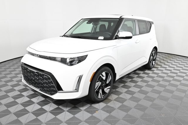 2025 Kia Soul GT-Line photo 2