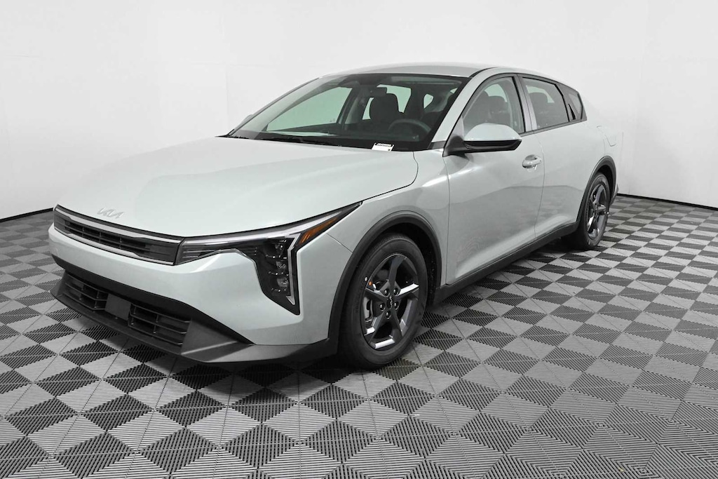 New 2026 Kia K4 LXS Sedan