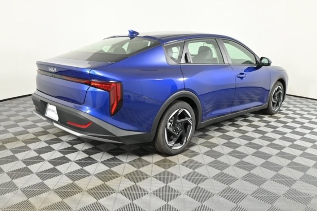 New 2025 Kia K4 EX Sedan