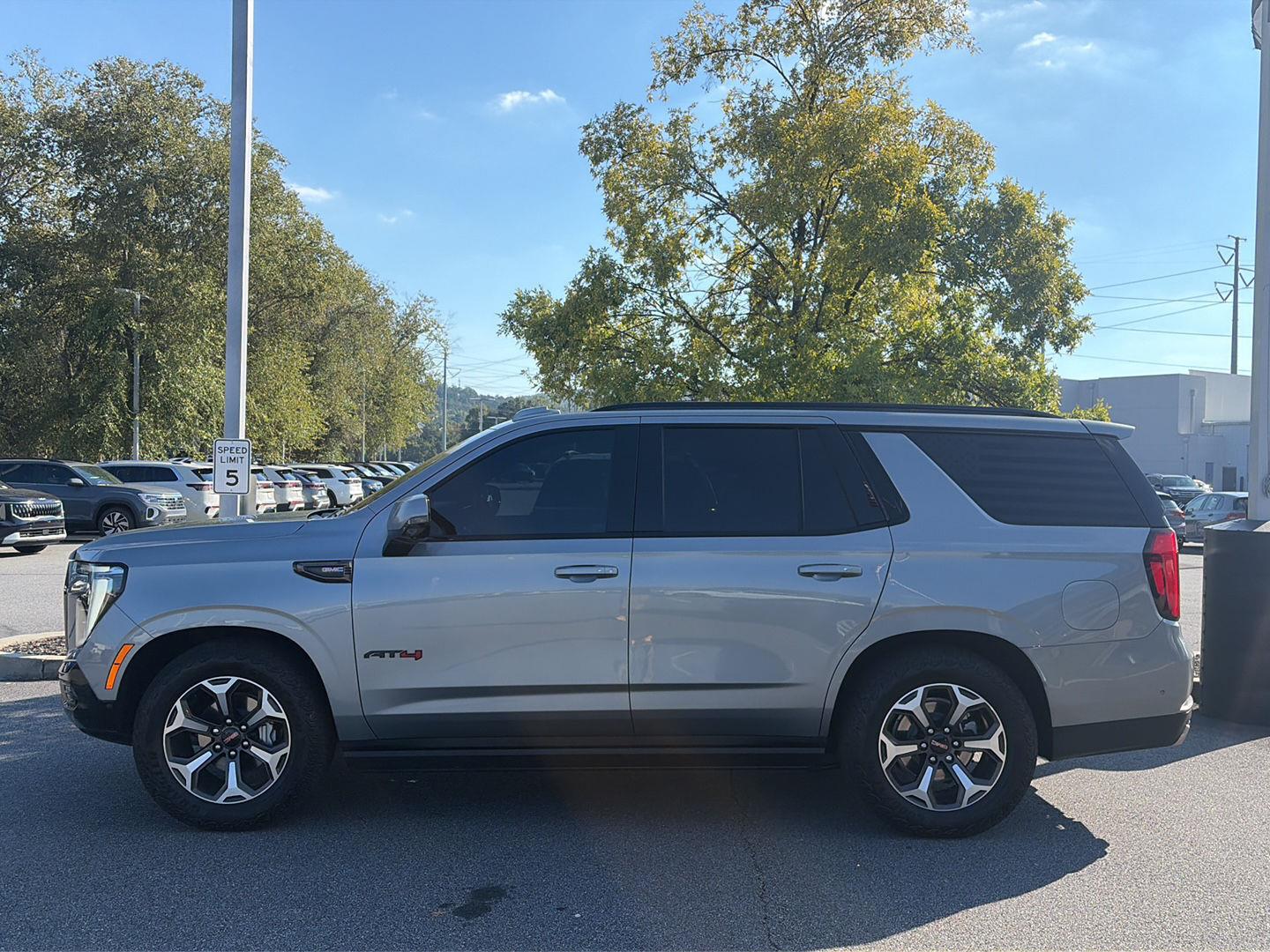 Used 2025 GMC Yukon AT4 Ultimate SUV
