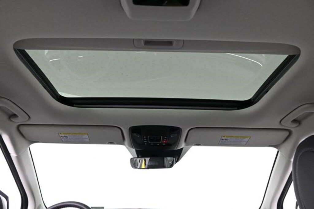 New 2026 Kia Carnival Hybrid SX Van Passenger Van