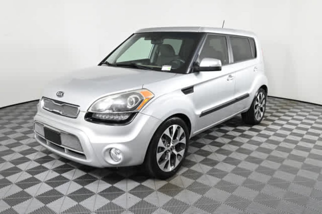 Used 2012 Kia Soul ! Hatchback