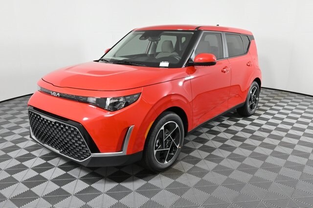 2025 Kia Soul EX photo 2