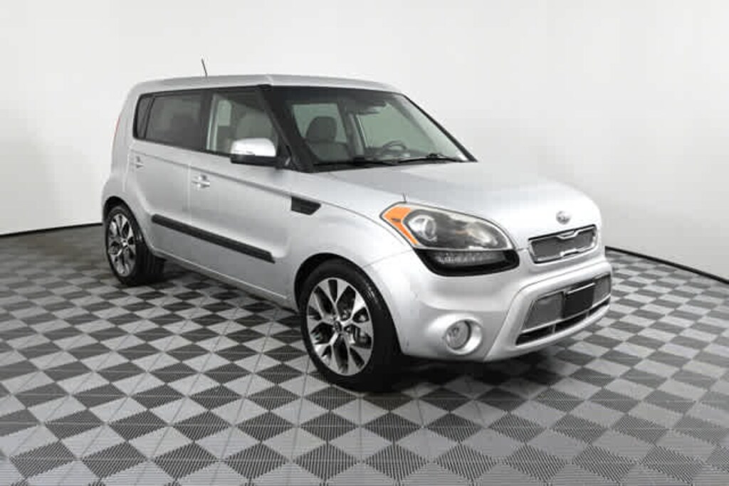 Used 2012 Kia Soul ! Hatchback