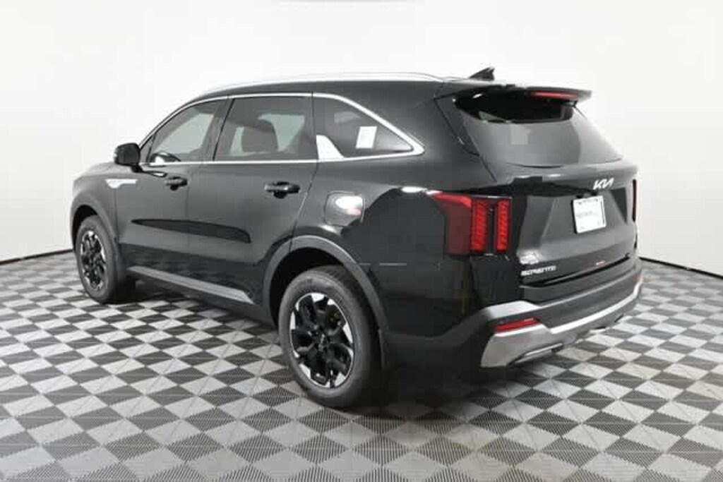 New 2025 Kia Sorento S SUV