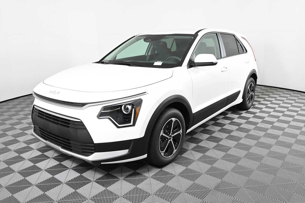 New 2026 Kia Niro LX SUV