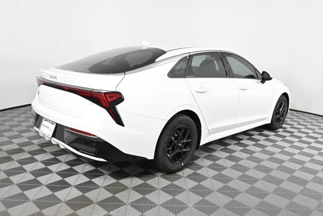 2025 Kia K5 LXS photo 3