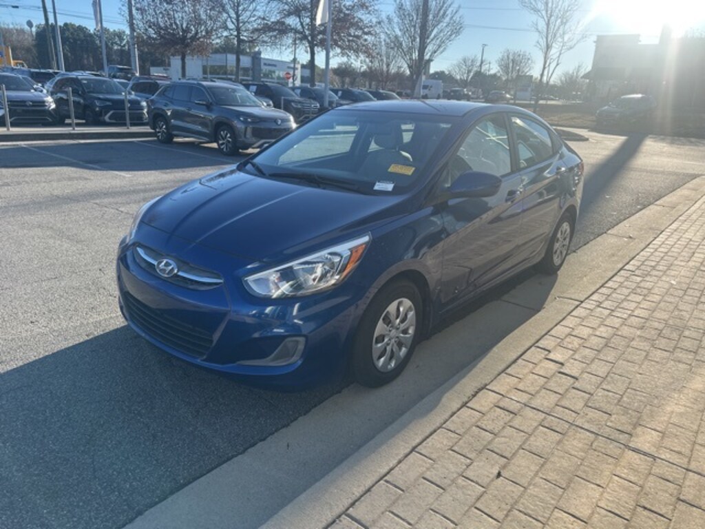 Used 2016 Hyundai Accent SE Sedan