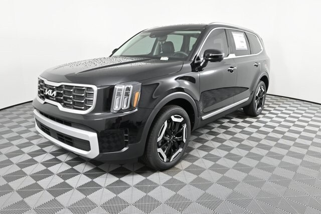 2025 Kia Telluride S photo 2