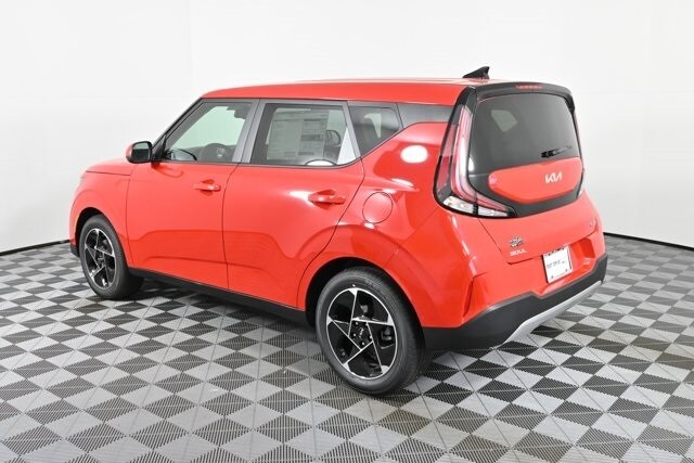 2025 Kia Soul EX photo 3