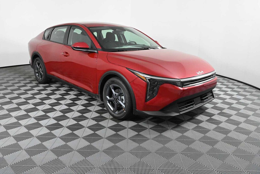 New 2026 Kia K4 LXS Sedan