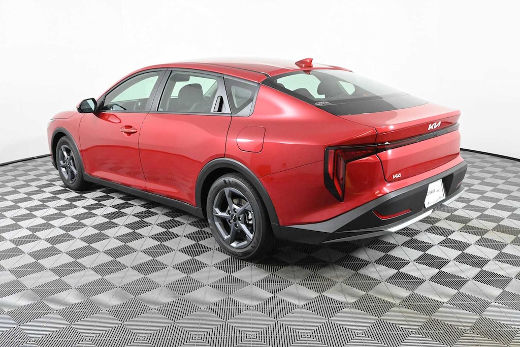 New 2026 Kia K4 LXS Sedan