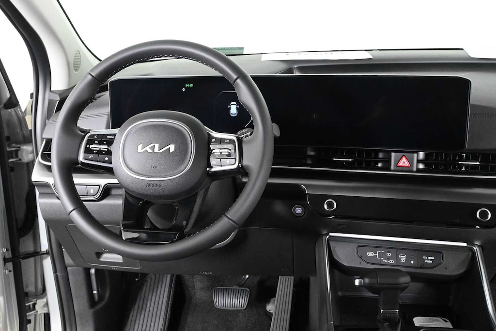 New 2026 Kia Carnival SX Van Passenger Van