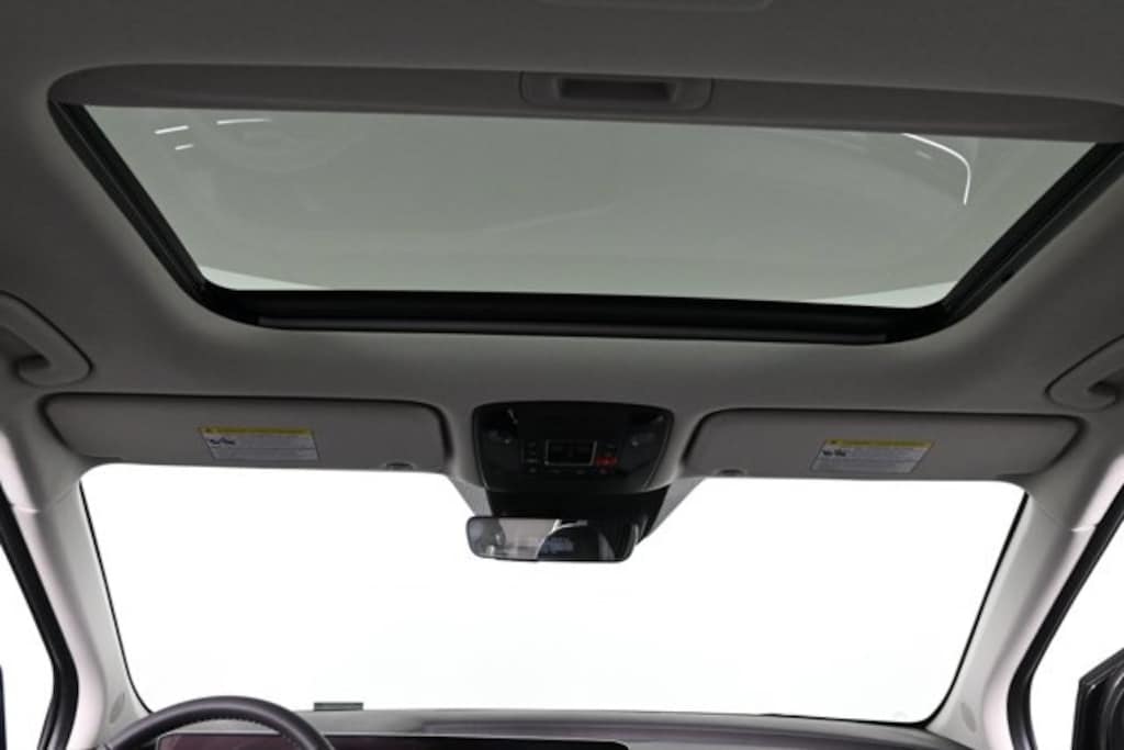 New 2026 Kia Carnival SX Van Passenger Van