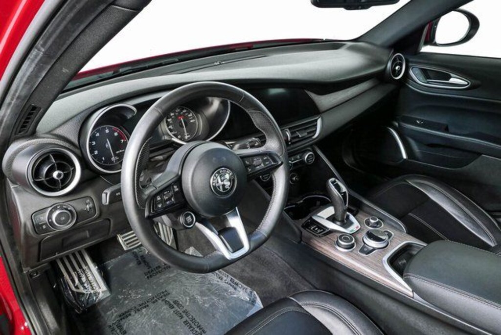Used 2022 Alfa Romeo Giulia Ti Sedan