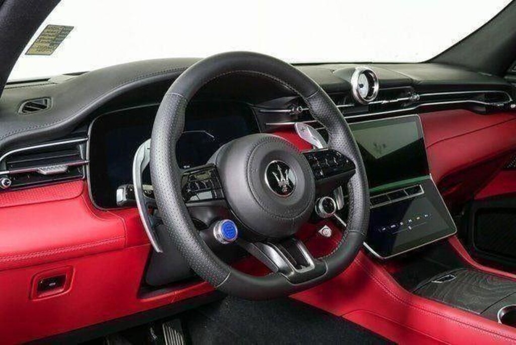 New 2026 Maserati Grecale Modena SUV