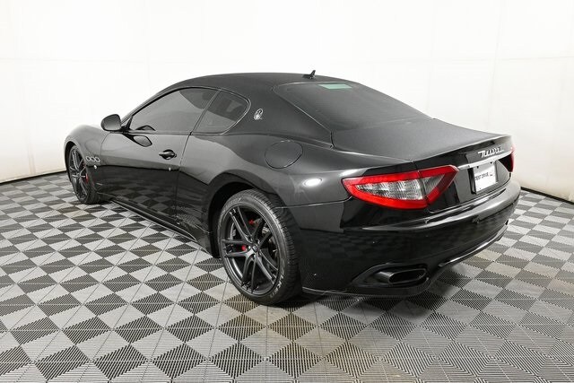 2015 Maserati Granturismo Sport photo 3