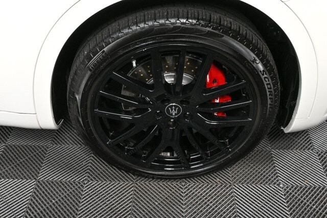 2023 Maserati Levante Modena S photo 4