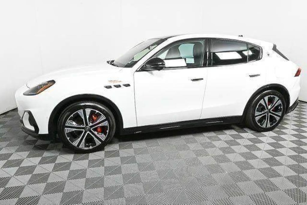 New 2025 Maserati Grecale Folgore Base SUV