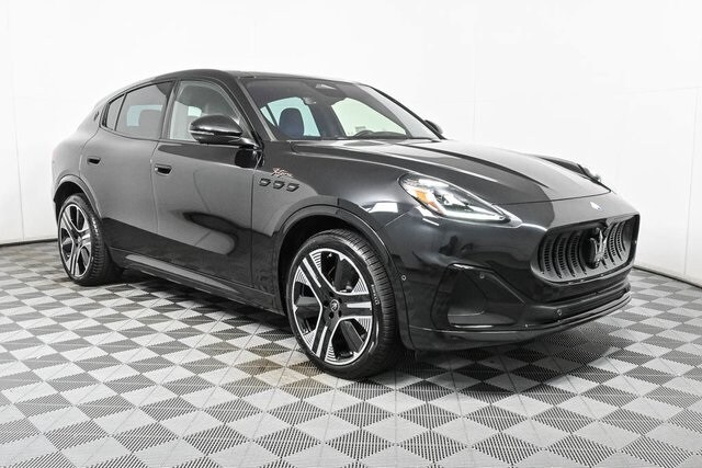 2025 Maserati Grecale photo 3