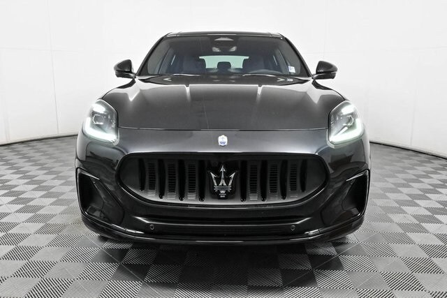2025 Maserati Grecale photo 2