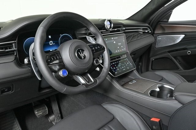 2025 Maserati Grecale photo 3