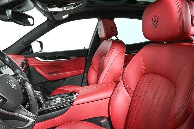 2022 Maserati Levante GT photo 2