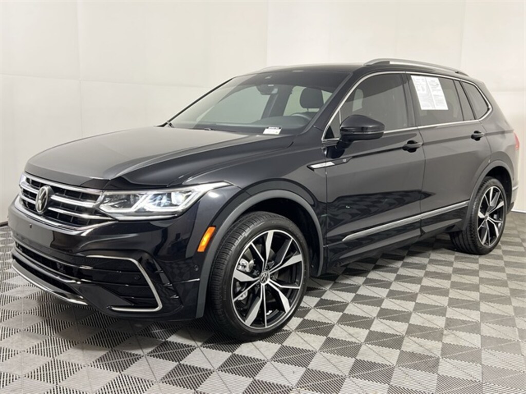 Used 2024 Volkswagen Tiguan 2.0T SEL R-Line SUV