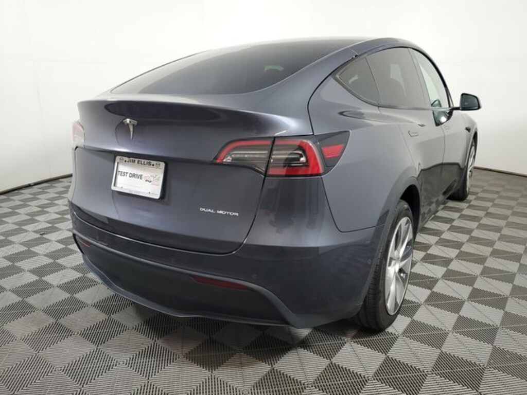 Used 2022 Tesla Model Y Long Range SUV