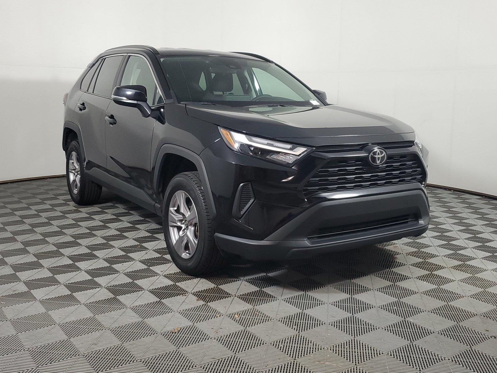Used 2025 Toyota RAV4 XLE SUV