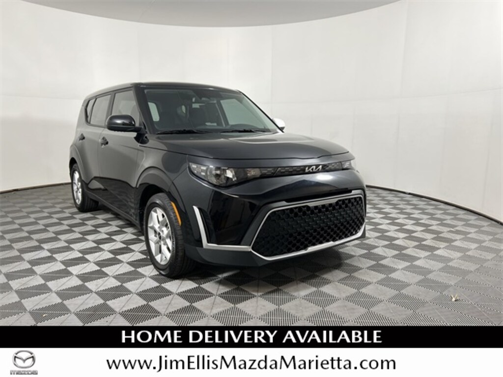 Used 2023 Kia Soul LX Hatchback