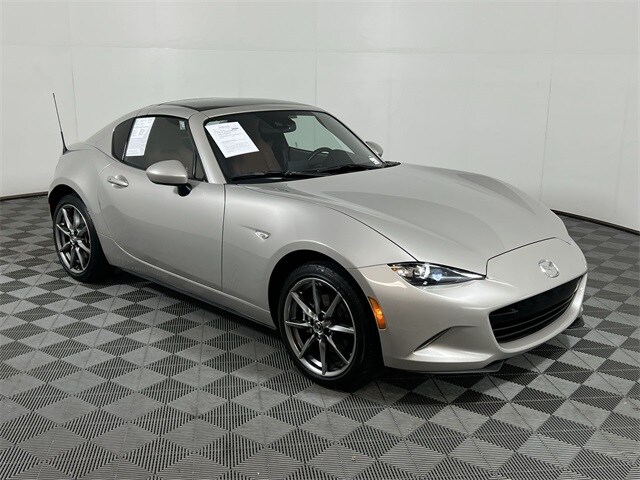 2023 Mazda MX-5 Miata RF Miata Grand Touring photo 2