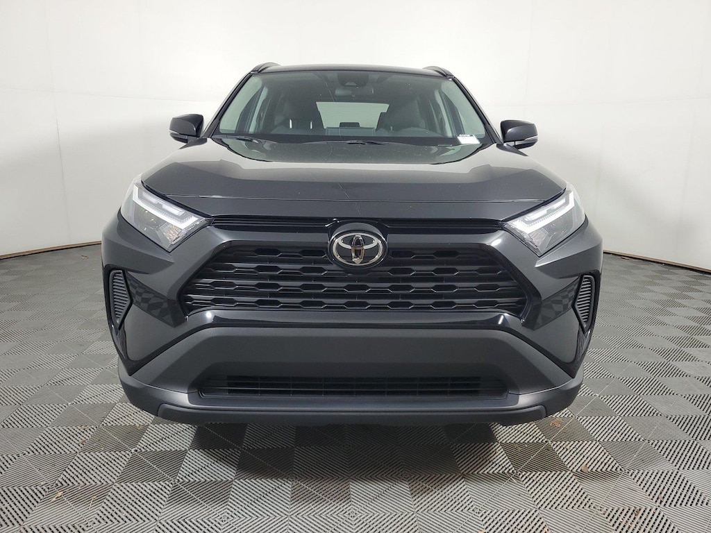 Used 2025 Toyota RAV4 XLE SUV