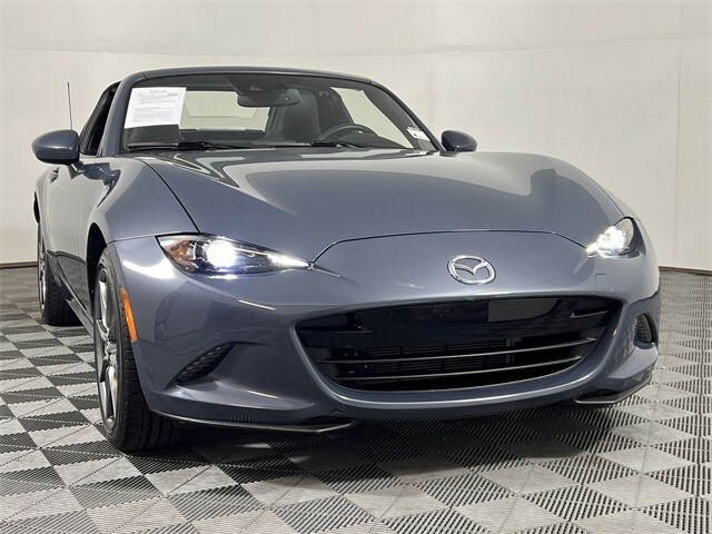 2020 Mazda MX-5 Miata RF Miata Grand Touring photo 3