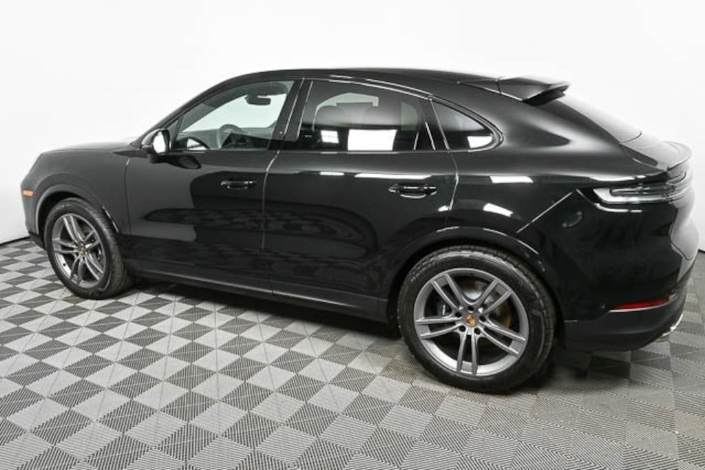 Used 2025 Porsche Cayenne Coupe AWD SUV