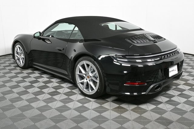 2025 Porsche 911 Cabriolet photo 3