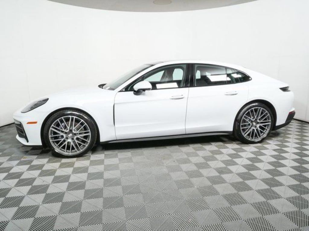 New 2026 Porsche Panamera 4 Hatchback
