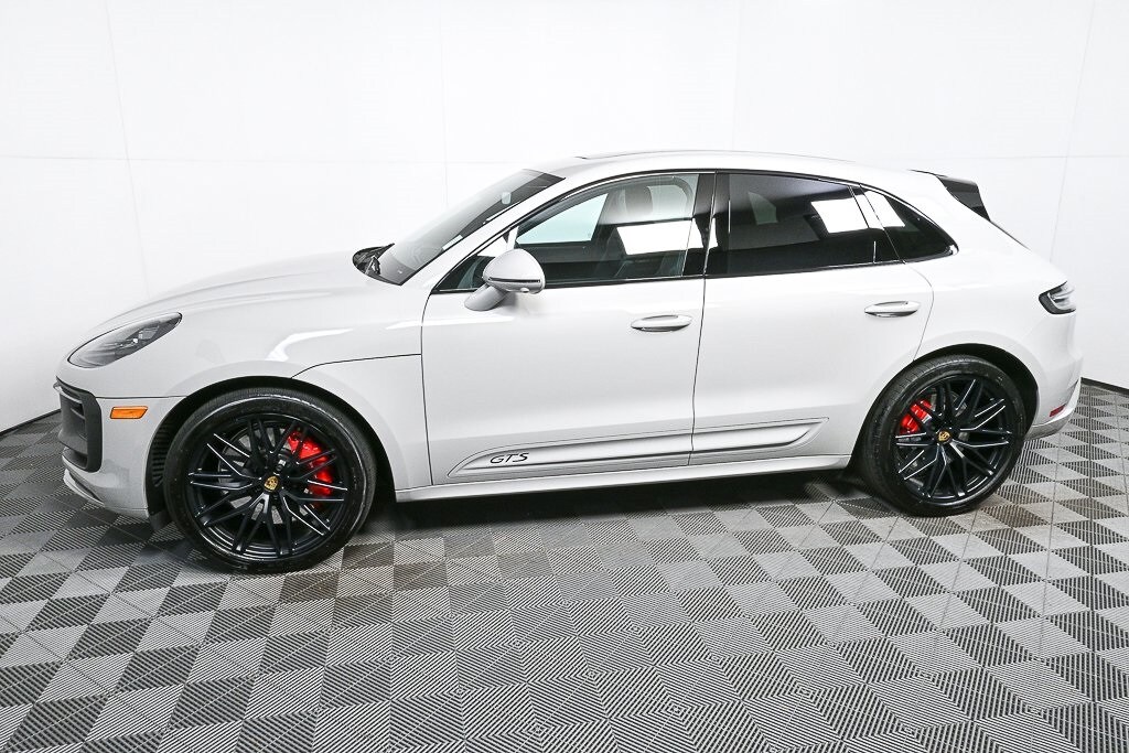 2023 Porsche Macan GTS photo 2