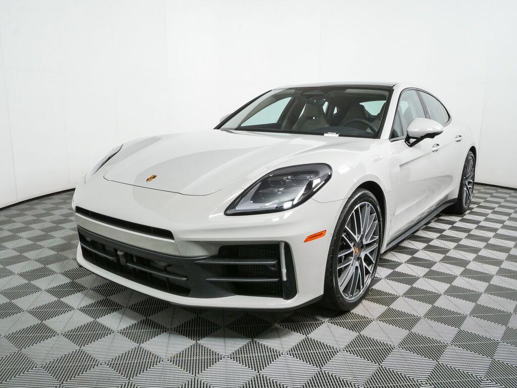 2026 Porsche Panamera Base