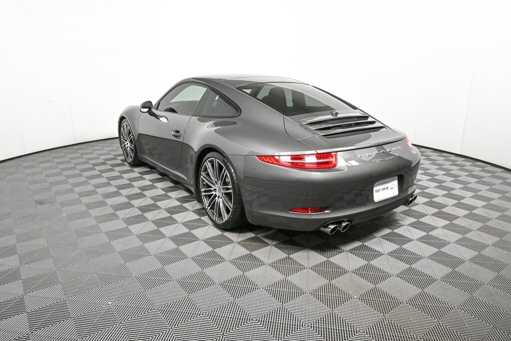 2015 Porsche 911 S photo 3