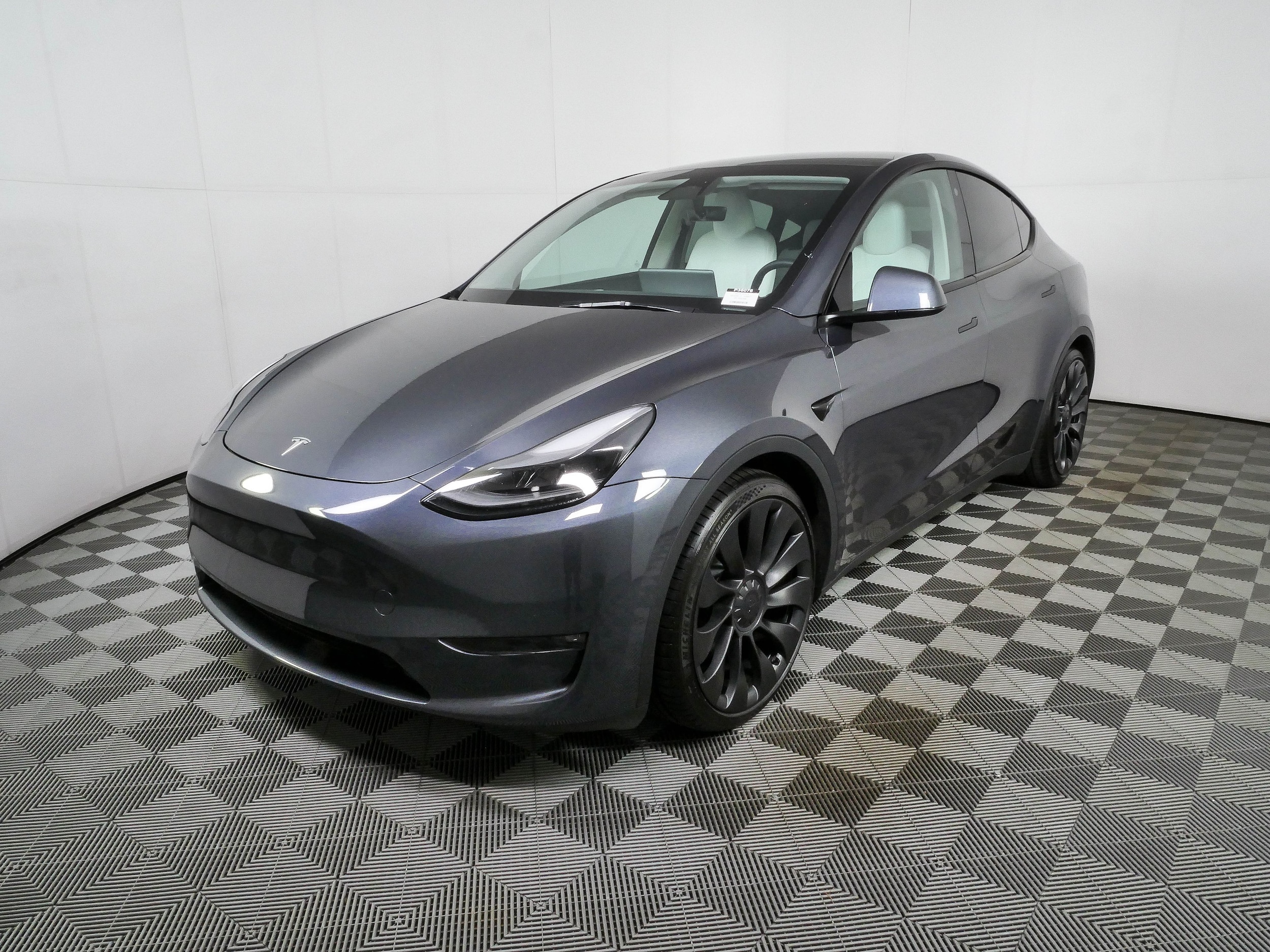 2023 Tesla Model Y Performance Dual Motor All-Wheel Drive's photo