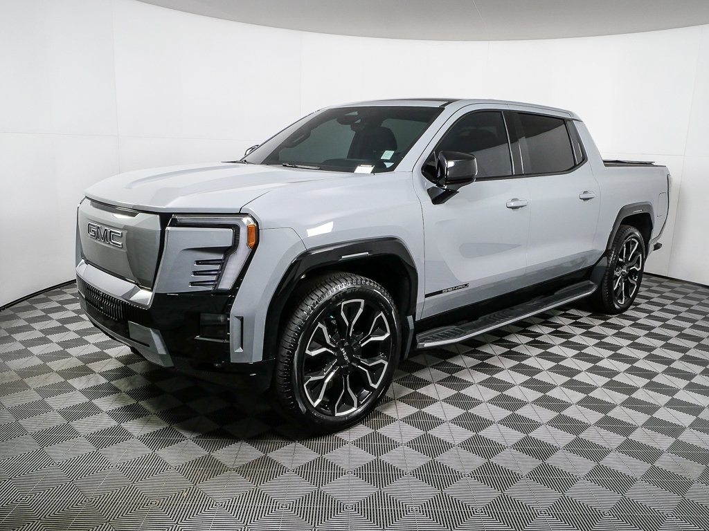 2024 GMC Sierra EV Denali's photo