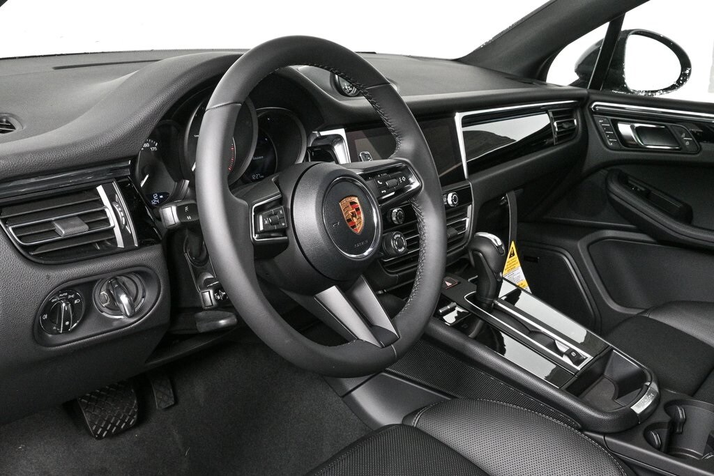 New 2026 Porsche Macan  SUV