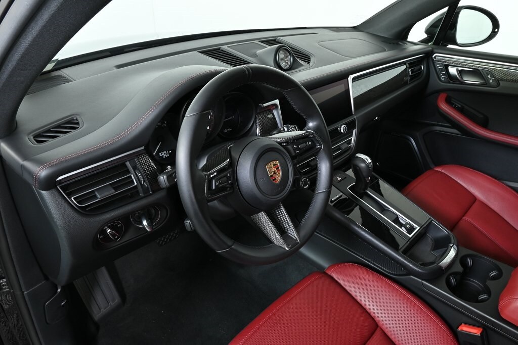 2023 Porsche Macan GTS photo 4