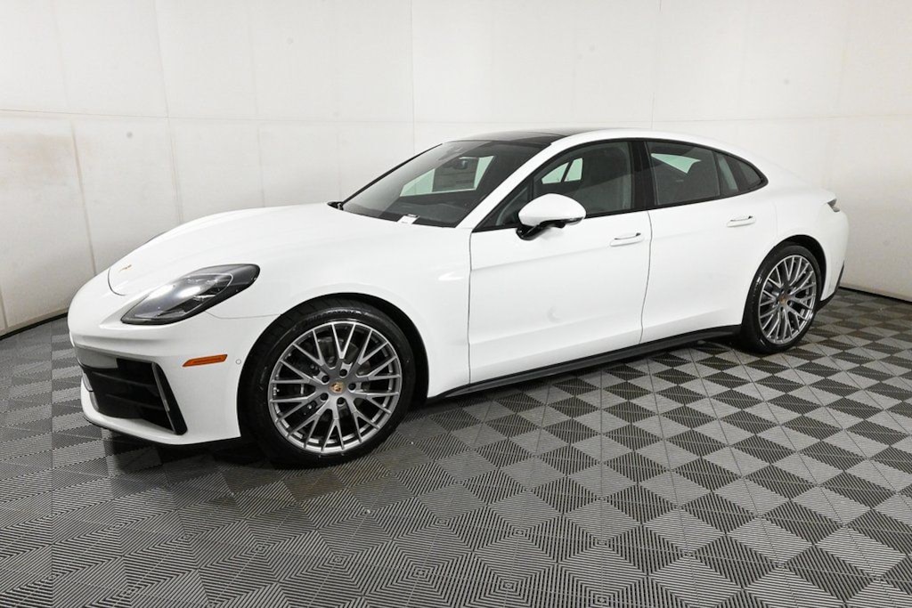 New 2025 Porsche Panamera Hatchback